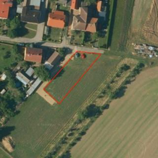 Prodej stavební parcely 722 m² Láz