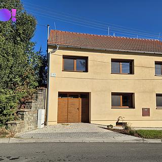 Pronájem rodinného domu, 150m²