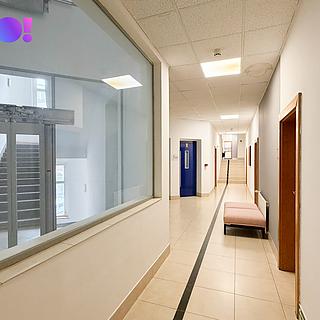 Pronájem kanceláře 446 m² Praha