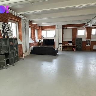 Pronájem kanceláře 170 m&sup2; Praha