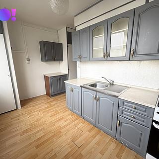 Prodej bytu 4+1 79 m² Havířov Šumbark, Nákupní