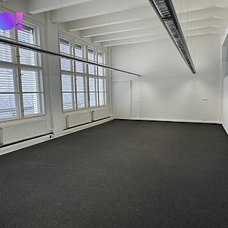 Pronájem kanceláře 165 m&sup2; Praha