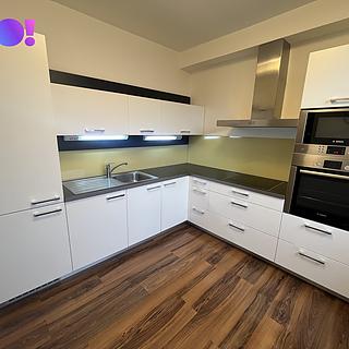 Pronájem bytu 4+1 78 m² Olomouc Nové Sady, Trnkova