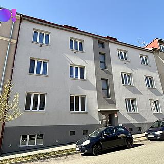 Prodej bytu 3+1 88 m&sup2; Znojmo