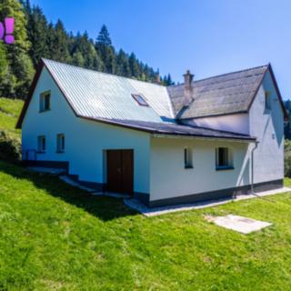 Prodej rodinného domu 180 m&sup2; Hutisko-Solanec