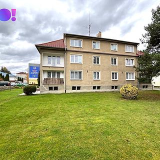 Prodej bytu 2+kk 42 m² Třeboň II, Souběžná
