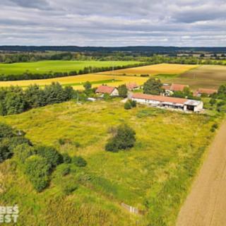 Prodej komerčního pozemku 7 505 m² Zámrsk