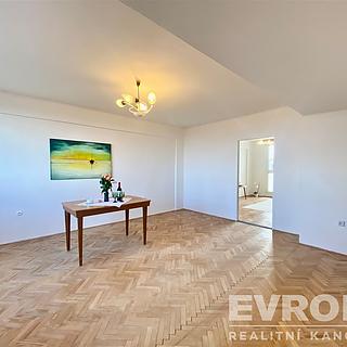 Pronájem bytu 2+1 52 m² Kolín II, Družstevní
