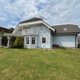 Prodej rodinného domu 200 m² Panenské Břežany