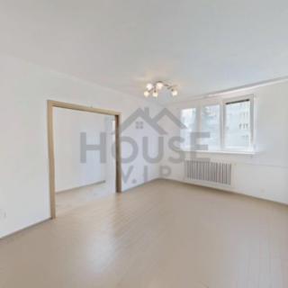 Prodej bytu 2+1 57 m² Roztoky