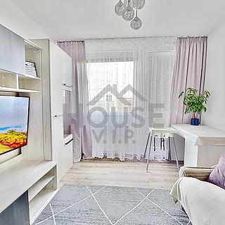 Pronájem bytu 2+kk, 46m²