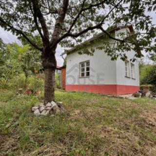 Prodej zahrady 211 m² Praha, Mezitraťová