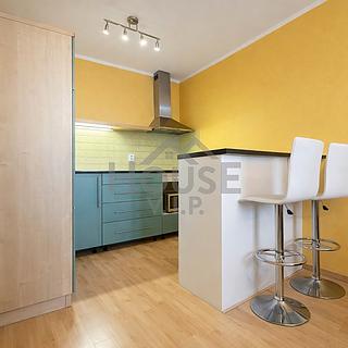Prodej bytu 2+kk 42 m² Praha Stodůlky, Rotavská