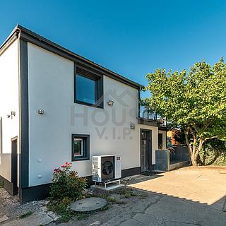 Prodej rodinného domu 213 m² Kojetice, Ke kněžihorce