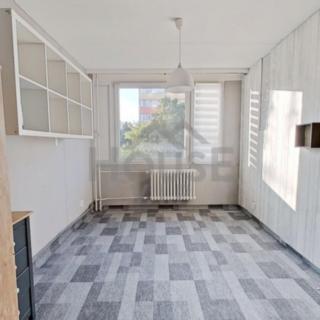 Prodej bytu 3+1 76 m² Kladno