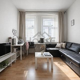 Prodej bytu 1+kk, garsoniery 33 m&sup2; Praha