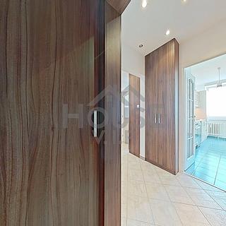 Prodej bytu 2+1 60 m² Praha Háje