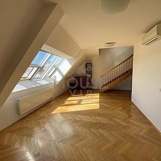 Pronájem bytu 2+kk 70 m&sup2; Praha