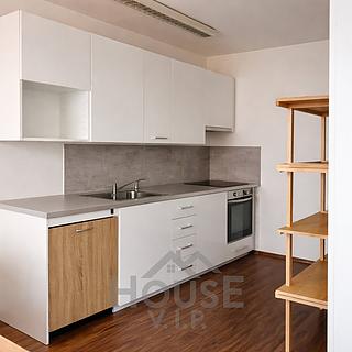 Prodej bytu 3+1 70 m&sup2; Praha