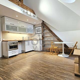 Prodej bytu 1+kk a garsoniéry 35 m² Praha Bohnice, V Zámcích