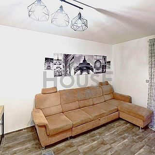 Pronájem bytu 3+kk 64 m&sup2; Slaný