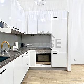 Prodej bytu 2+kk 40 m² Praha, Bořivojova