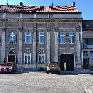 Prodej rodinného domu 369 m² Kostelec nad Labem, nám. Komenského