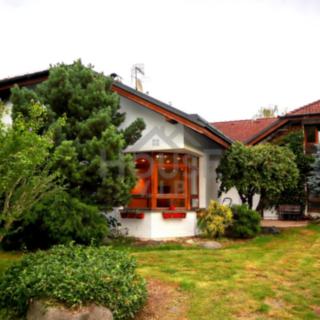 Prodej rodinného domu 457 m² Úhonice
