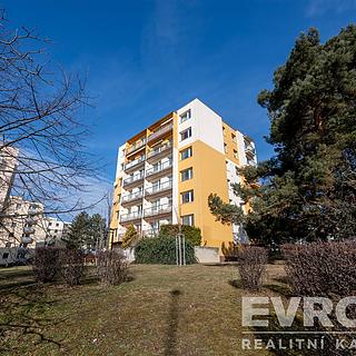 Pronájem bytu 3+1 71 m² Praha