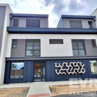 Prodej bytu 2+kk 69 m² Vysoký Újezd