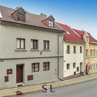 Pronájem bytu 2+1 45 m² Mimoň
