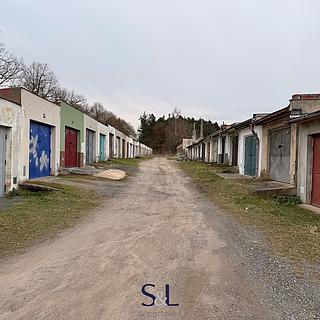 Pronájem garáže 24 m² Mimoň