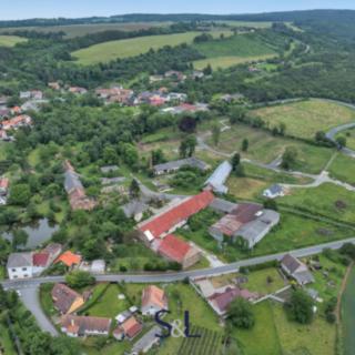 Prodej komerčního pozemku 21 276 m² Podhořany u Ronova