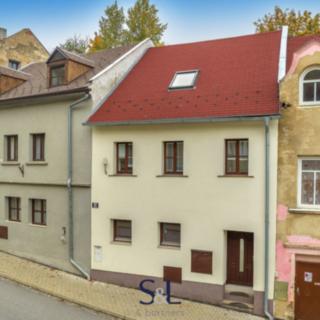 Pronájem bytu 1+kk a garsoniéry 29 m² Mimoň, Nádražní