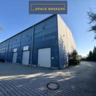 Pronájem skladu 583 m² Jesenice