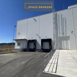 Pronájem skladu, 990m²
