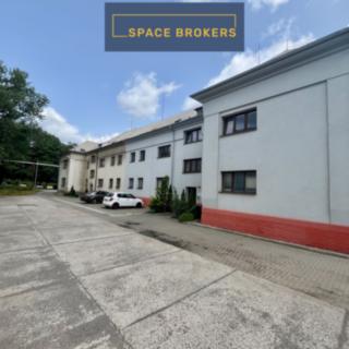Pronájem obchodu 400 m² Pardubice