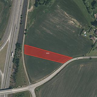 Prodej zemědělské půdy 4 844 m² Zvěrotice