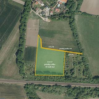 Prodej zemědělské půdy 22 812 m² Pardubice