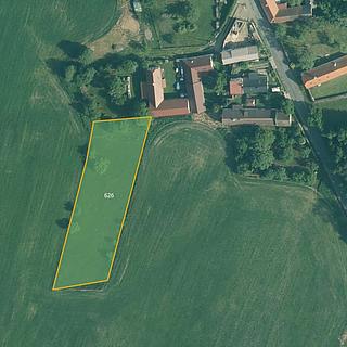 Prodej stavební parcely 2 335 m² Nezamyslice