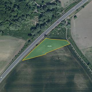 Prodej zemědělské půdy 10 855 m² Uhy
