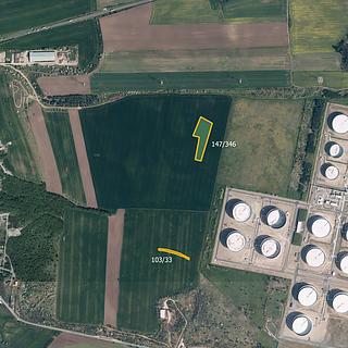 Prodej zemědělské půdy 9 570 m² Uhy