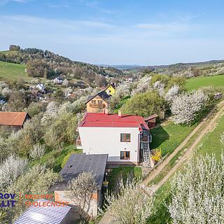 Prodej bytu 4+1 72 m² Všemina