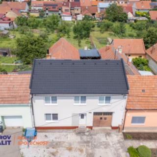 Prodej rodinného domu 211 m² Hluk