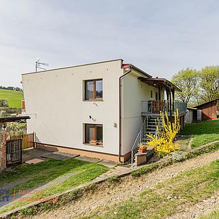 Prodej bytu 4+kk 72 m² Všemina