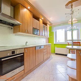 Prodej rodinného domu 250 m² Zvole