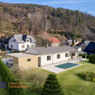 Prodej stavební parcely 1 811 m² Bohutín
