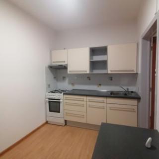 Pronájem bytu 2+1 42 m², Pod Senovou