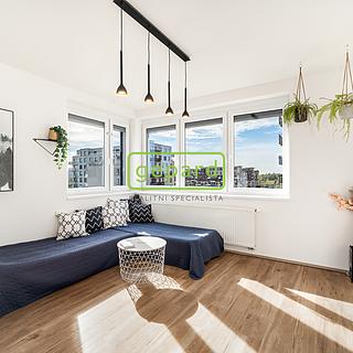 Pronájem bytu 3+kk 87 m² Praha