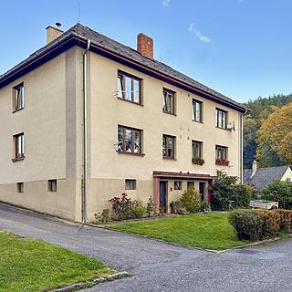 Prodej bytu 3+1 73 m² Kolinec